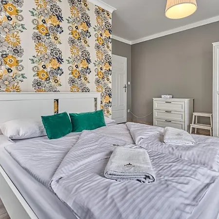 Apartament La Gondola By Royal Aparts Apartment